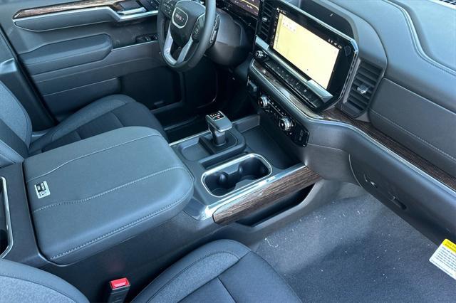 new 2025 GMC Sierra 1500 car, priced at $53,774