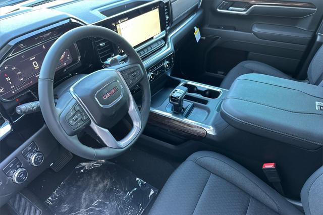 new 2025 GMC Sierra 1500 car, priced at $53,774
