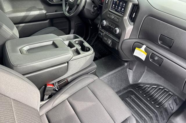 new 2025 GMC Sierra 1500 car, priced at $40,948