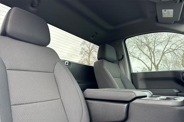 new 2025 GMC Sierra 1500 car, priced at $40,948