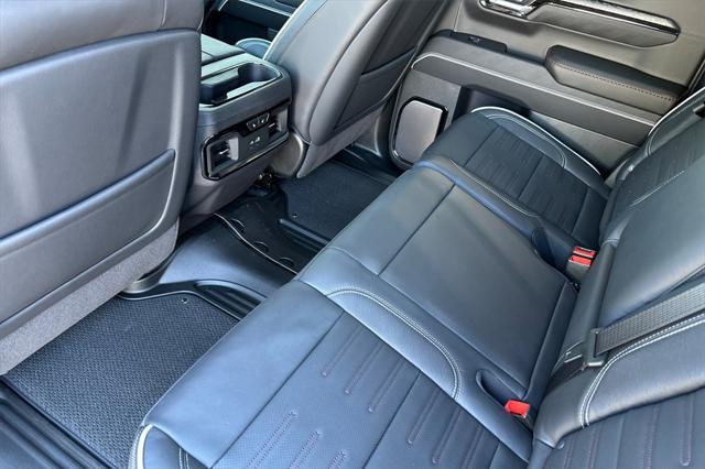 new 2025 GMC Sierra 1500 car, priced at $70,860