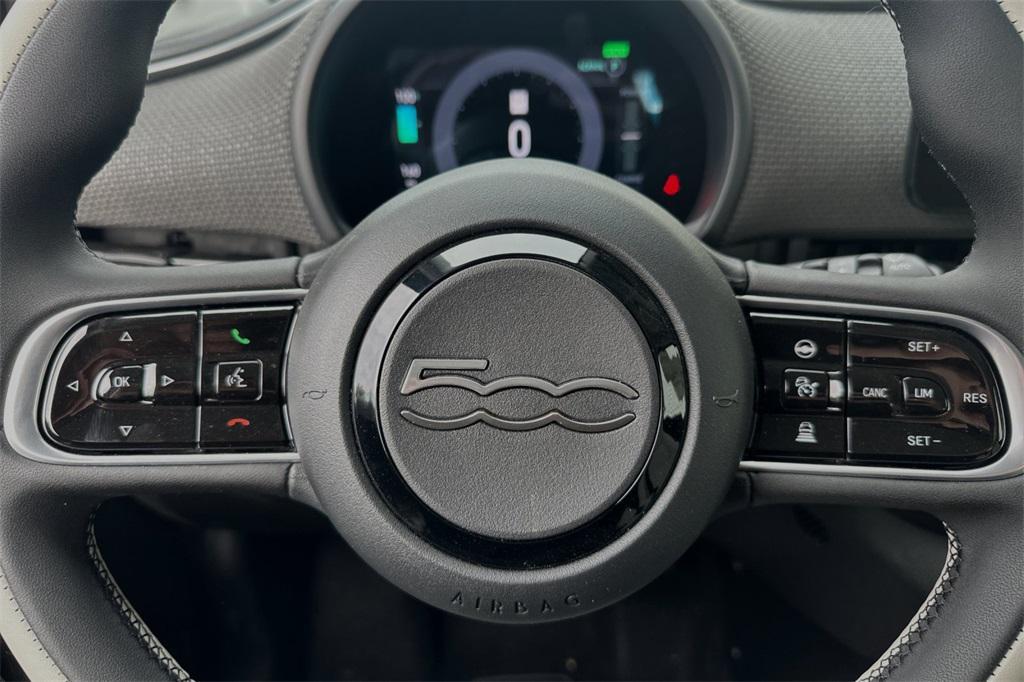 new 2024 FIAT 500e car, priced at $32,499