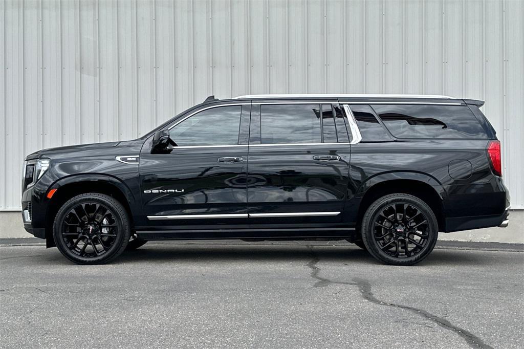 used 2022 GMC Yukon XL car, priced at $49,499