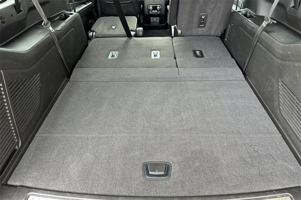 used 2022 GMC Yukon XL car, priced at $49,499
