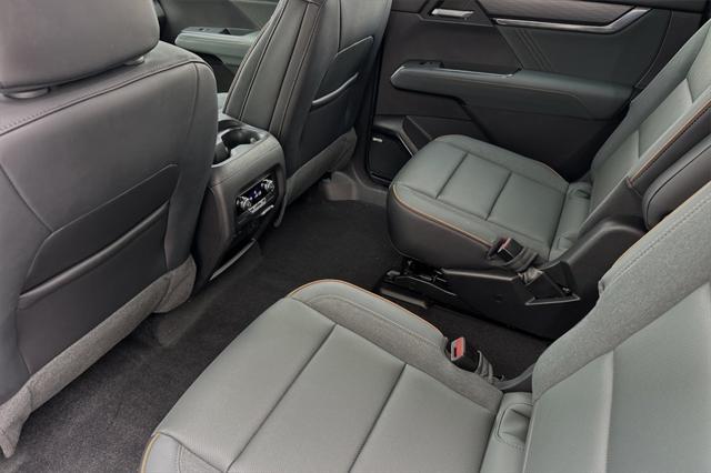 new 2025 GMC Acadia car, priced at $53,518
