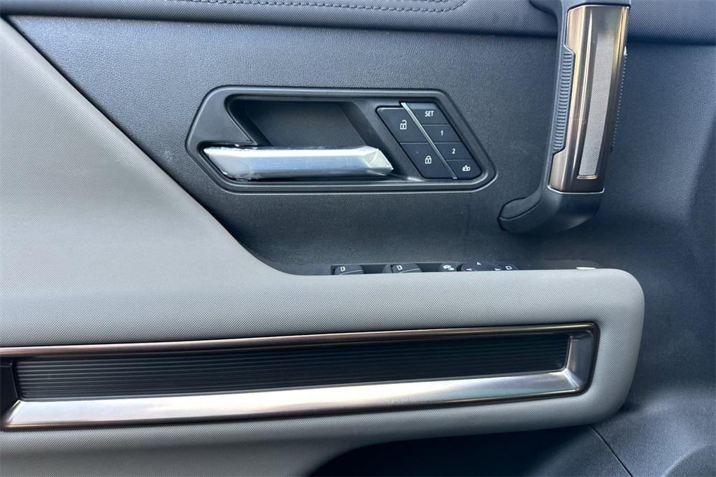 new 2025 GMC HUMMER EV SUV car, priced at $100,612