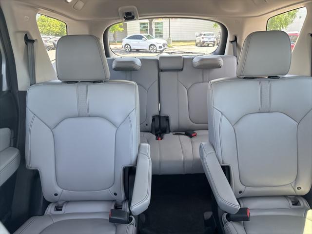 used 2023 Honda Pilot car, priced at $37,999