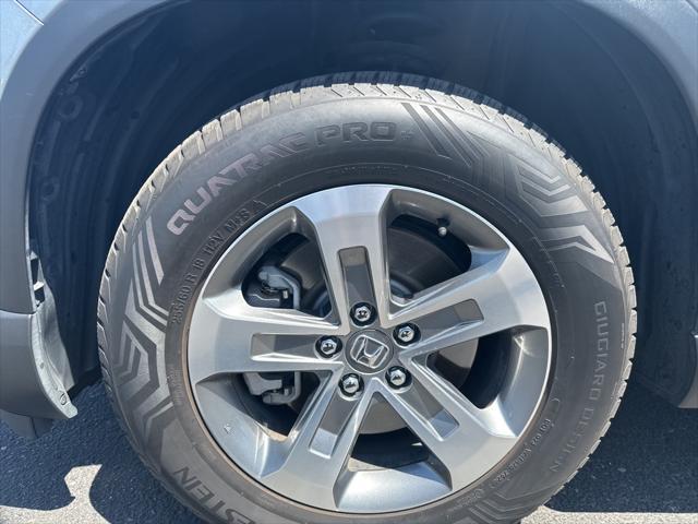 used 2023 Honda Pilot car, priced at $37,999