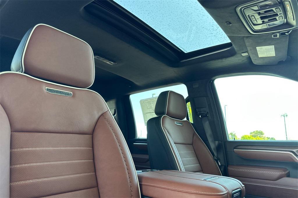 new 2025 GMC Sierra 3500 car, priced at $96,273