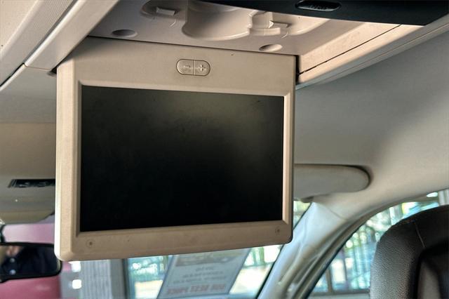used 2016 Chrysler Town & Country car, priced at $9,899