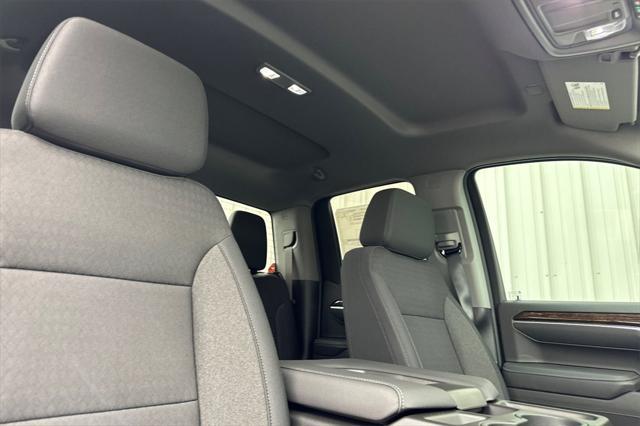 new 2025 GMC Sierra 1500 car, priced at $44,715
