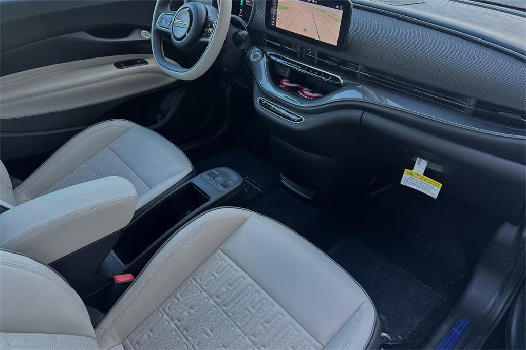 new 2024 FIAT 500e car, priced at $32,499