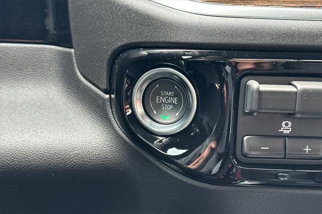 new 2025 GMC Sierra 1500 car, priced at $53,774
