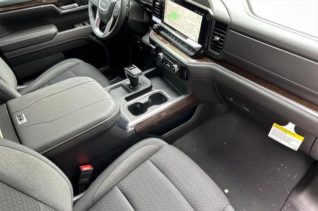 new 2025 GMC Sierra 1500 car, priced at $53,774