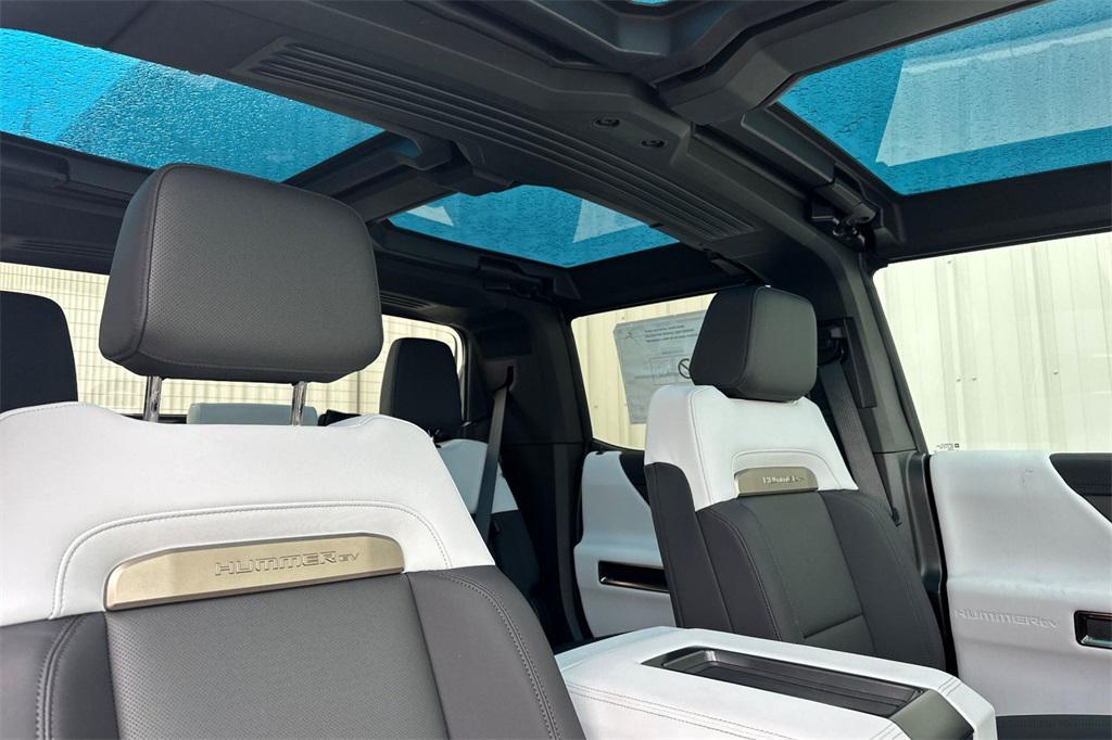 new 2025 GMC HUMMER EV Pickup car, priced at $113,568
