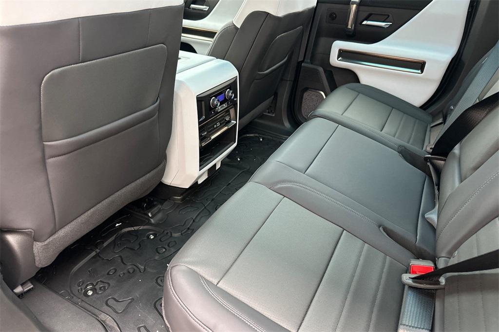 new 2025 GMC HUMMER EV Pickup car, priced at $113,568