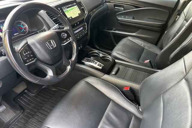 used 2020 Honda Pilot car, priced at $27,999