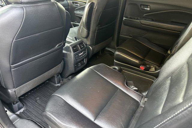 used 2020 Honda Pilot car, priced at $27,999