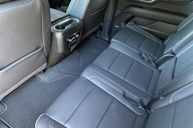 new 2025 GMC Yukon XL car, priced at $79,998
