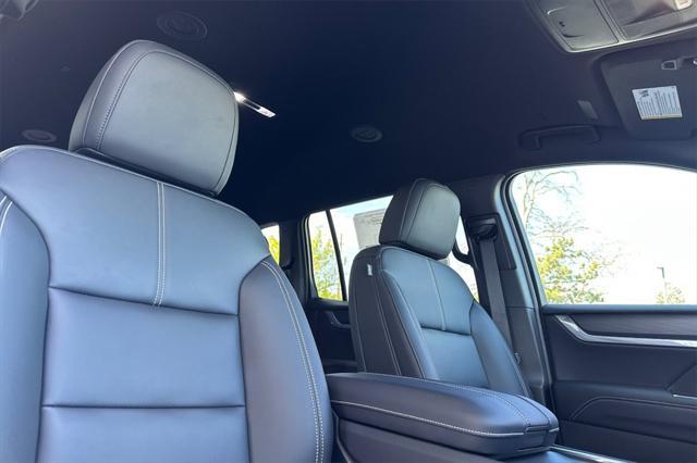 new 2025 GMC Acadia car, priced at $45,054