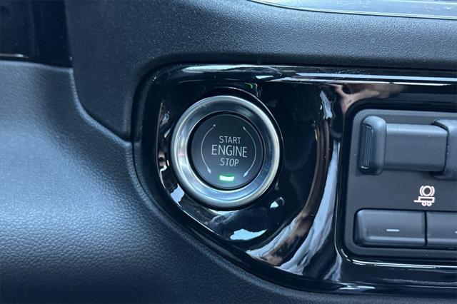 new 2025 GMC Sierra 2500 car, priced at $75,388