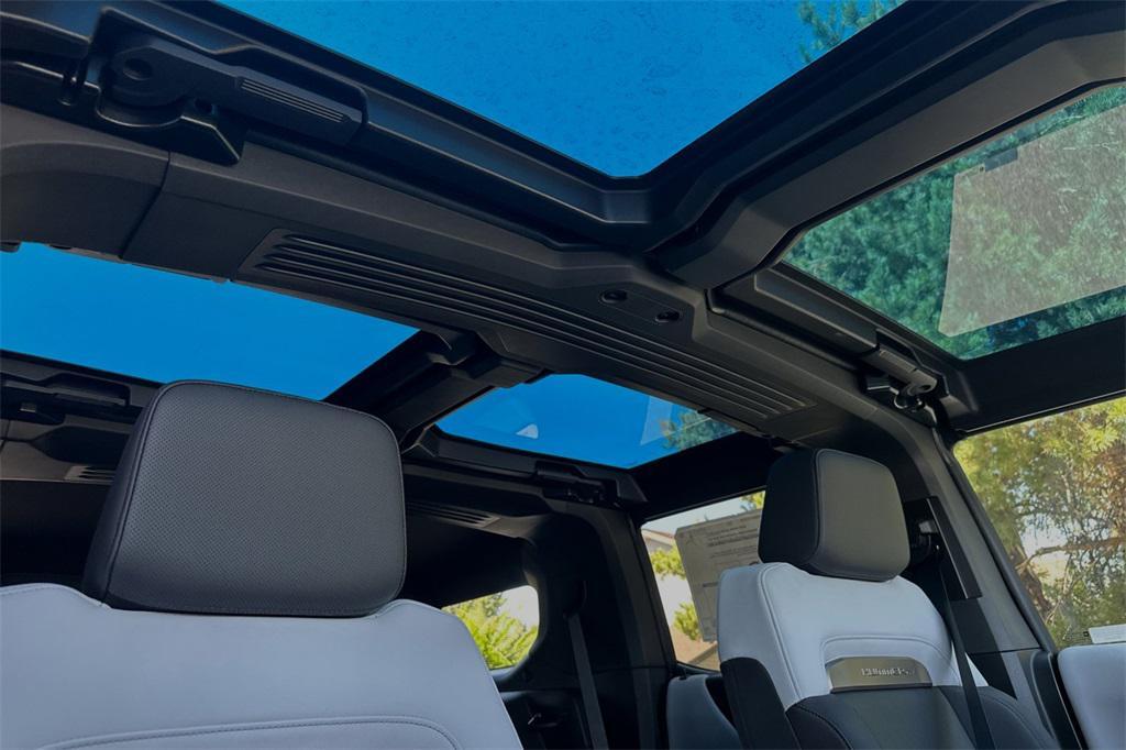 new 2025 GMC HUMMER EV SUV car, priced at $109,984