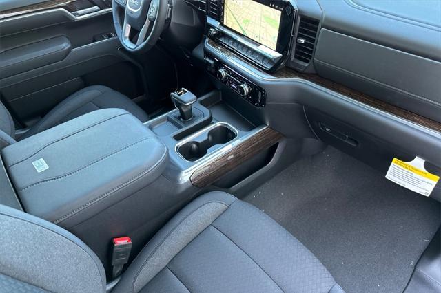 new 2025 GMC Sierra 1500 car, priced at $53,465
