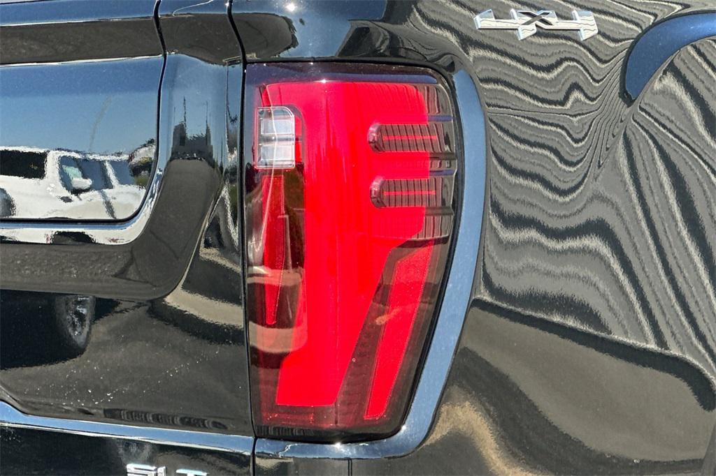 new 2025 GMC Sierra 2500 car, priced at $77,138
