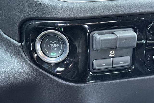 new 2025 GMC Sierra 1500 car, priced at $55,755