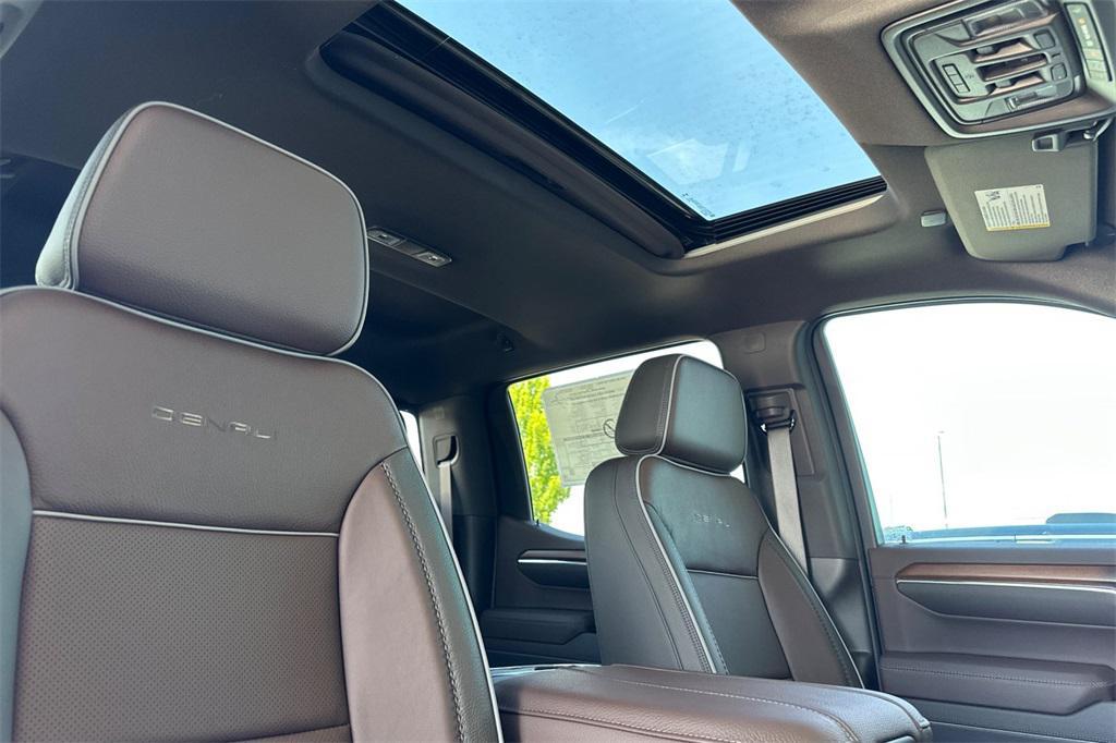 new 2025 GMC Sierra 1500 car, priced at $67,581