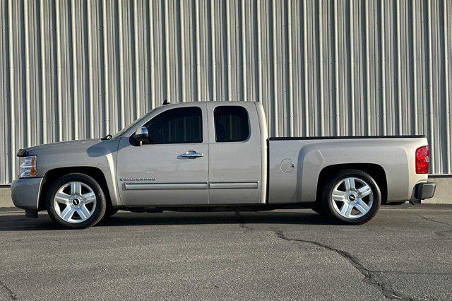 used 2009 Chevrolet Silverado 1500 car, priced at $15,000