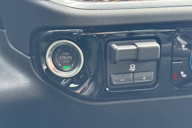 new 2025 GMC Sierra 1500 car, priced at $51,287