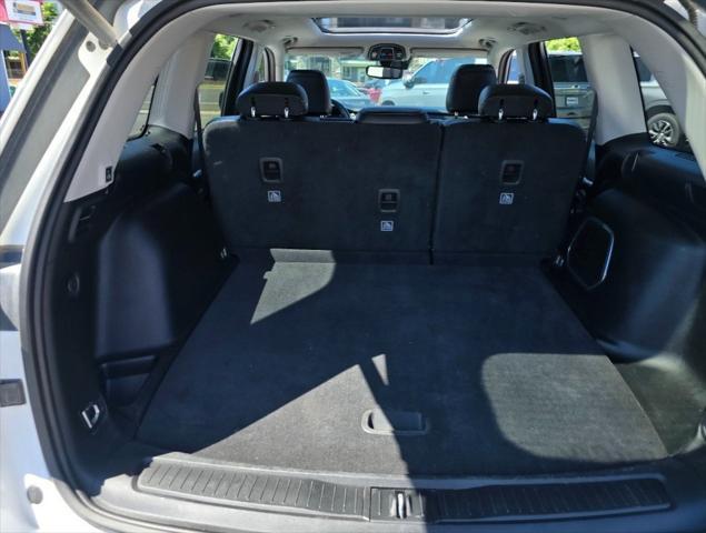 used 2022 Jeep Grand Cherokee car, priced at $32,899