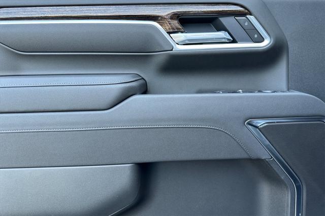 new 2025 GMC Sierra 2500 car, priced at $65,136