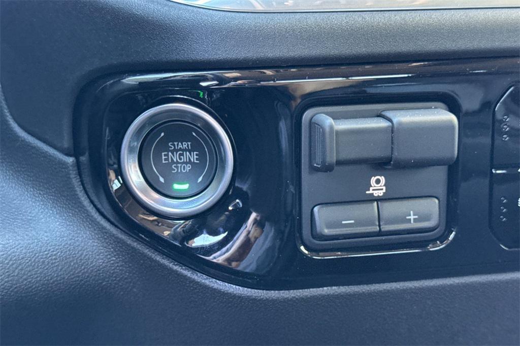 new 2025 GMC Sierra 2500 car, priced at $66,886