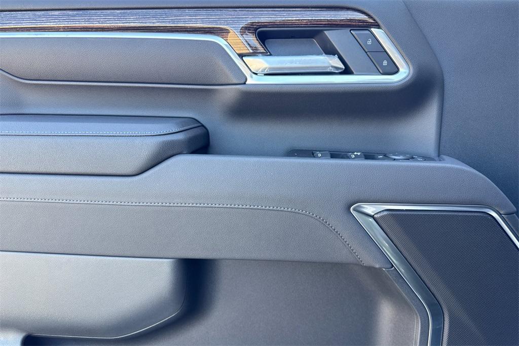 new 2025 GMC Sierra 2500 car, priced at $66,886