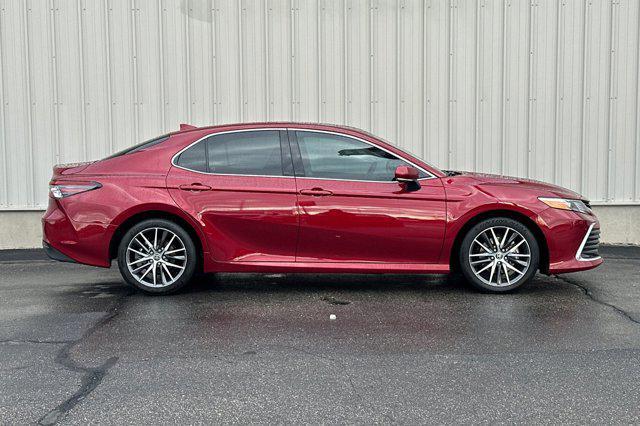 used 2022 Toyota Camry Hybrid car, priced at $28,499