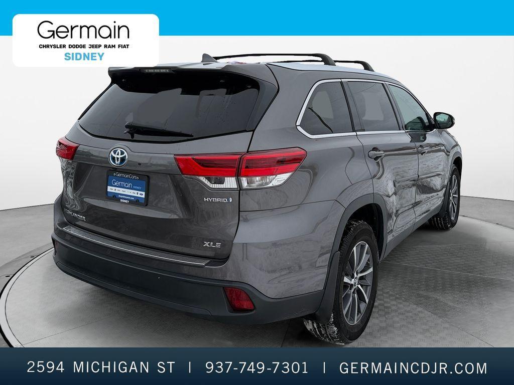 used 2019 Toyota Highlander Hybrid car, priced at $30,989