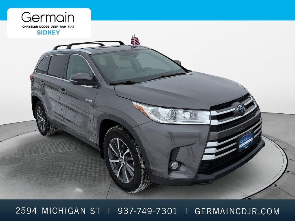 used 2019 Toyota Highlander Hybrid car, priced at $30,989