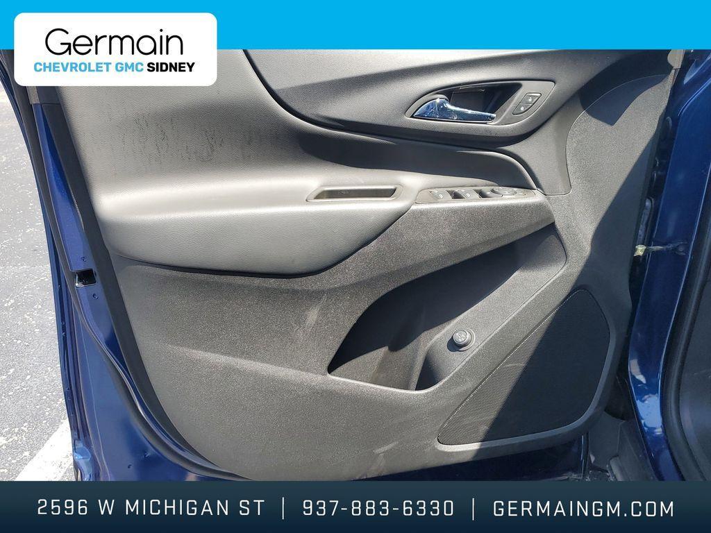 used 2022 Chevrolet Equinox car, priced at $22,490