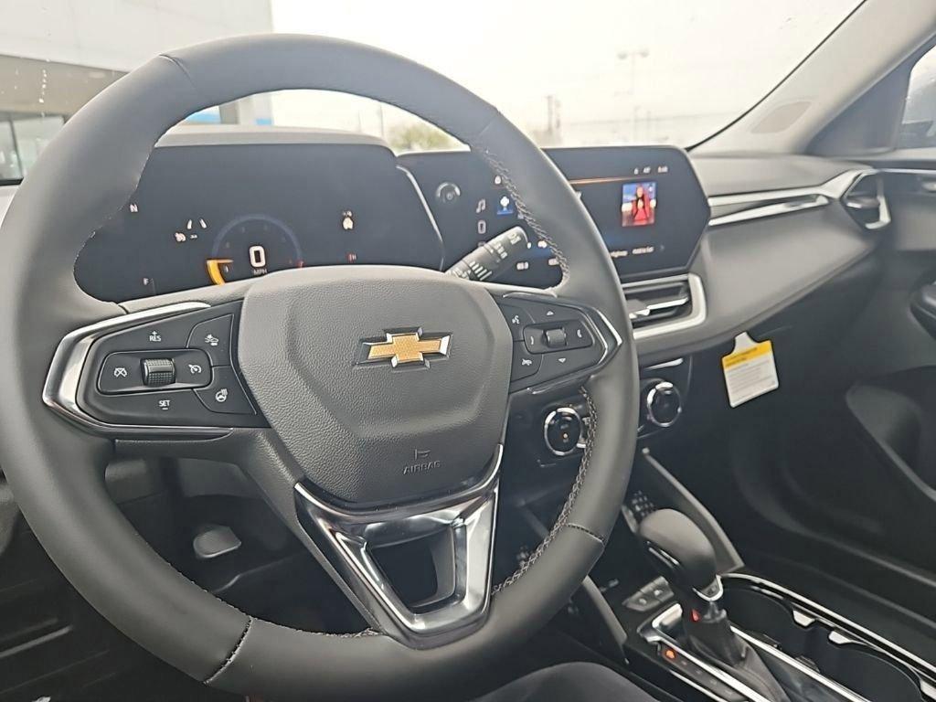 new 2024 Chevrolet TrailBlazer car, priced at $31,180