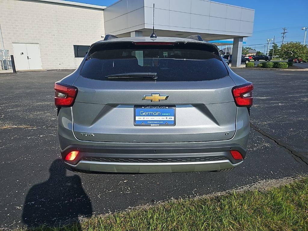 new 2025 Chevrolet Trax car, priced at $25,210