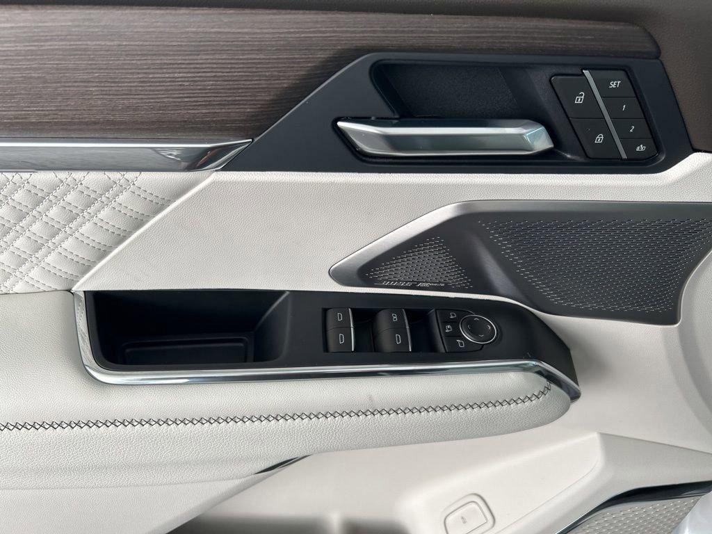 new 2025 GMC Acadia car, priced at $65,210