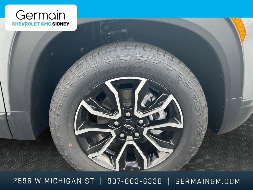 new 2025 Chevrolet TrailBlazer car, priced at $33,180