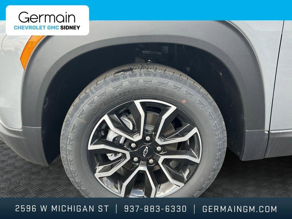 new 2025 Chevrolet TrailBlazer car, priced at $33,180