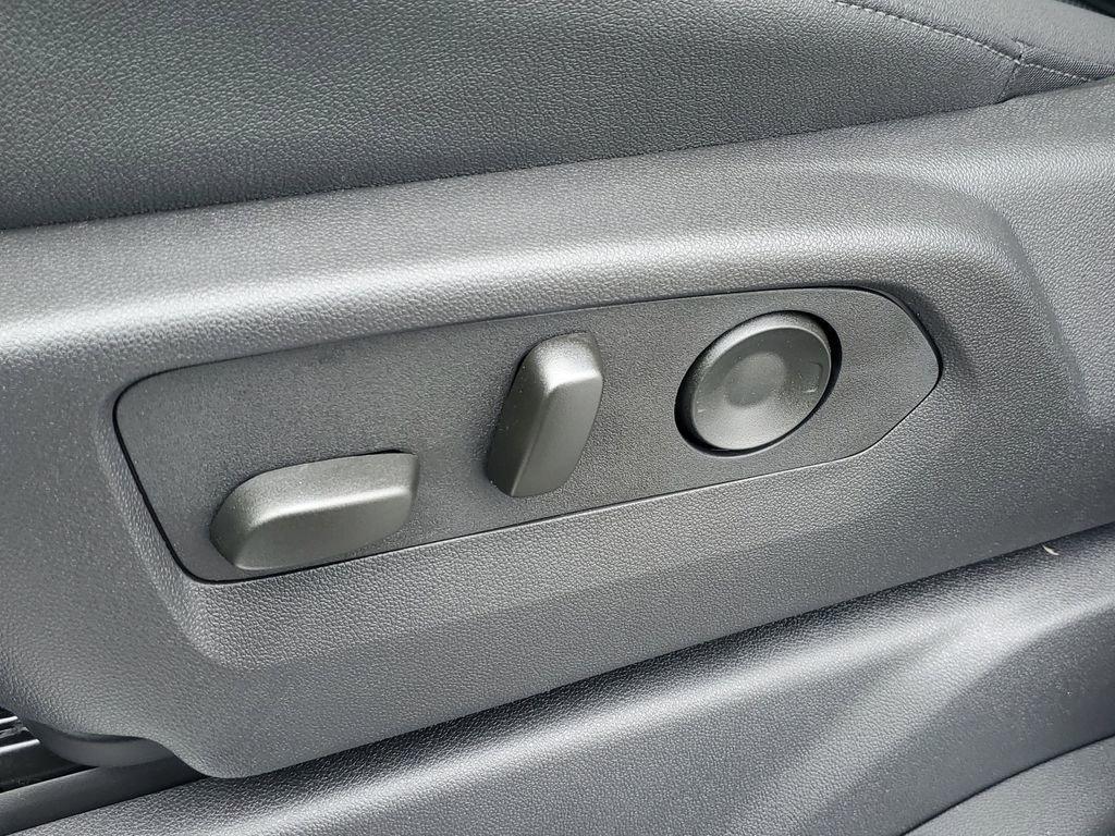 new 2025 GMC Sierra 2500 car, priced at $83,830