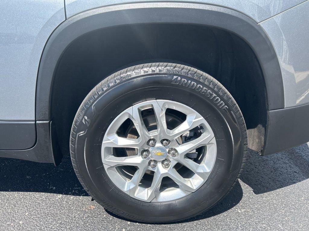 used 2023 Chevrolet Traverse car, priced at $31,893