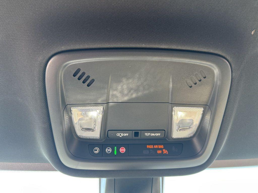 used 2023 Chevrolet Traverse car, priced at $31,210