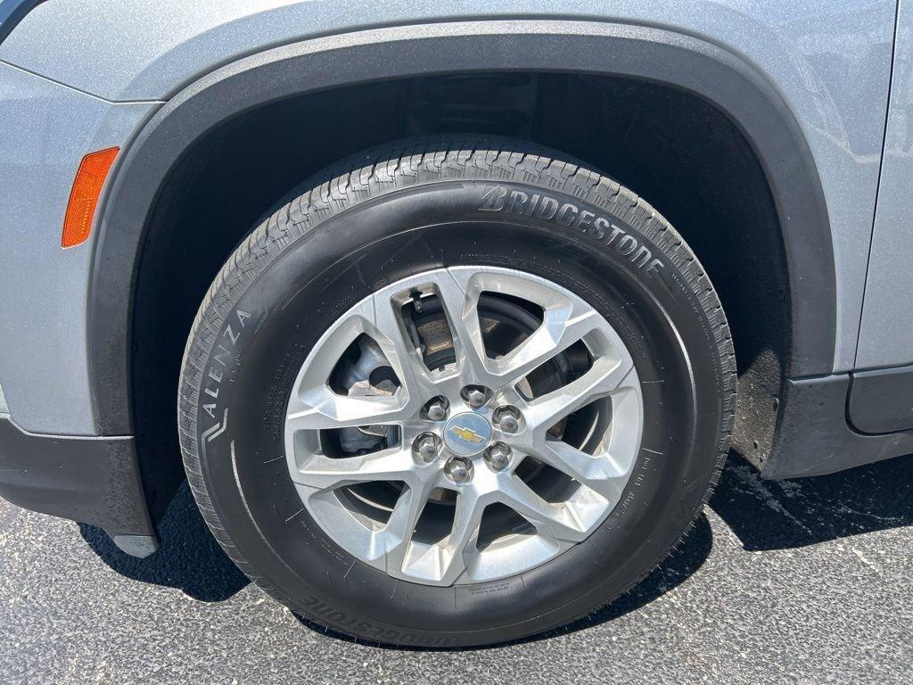 used 2023 Chevrolet Traverse car, priced at $31,893