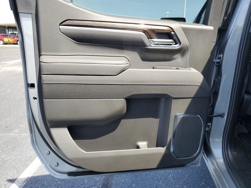 new 2025 GMC Sierra 1500 car, priced at $57,835